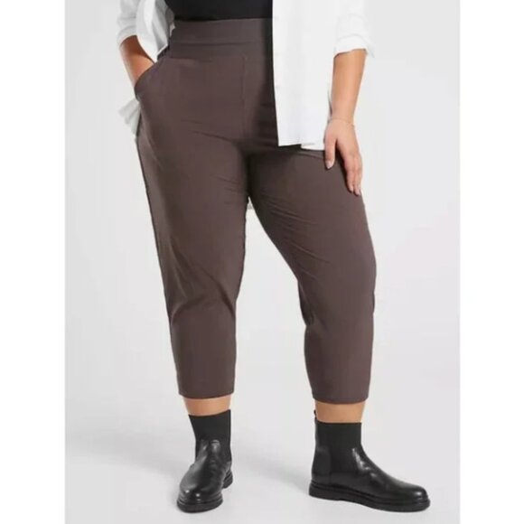 Athleta Nolita Slim Tapered Crop Pants Brown Size 18 NWT $89 Work Travel - Picture 1 of 6